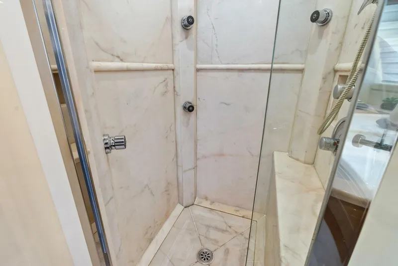 Slide: The Image of 2004 Ferretti 94 Motor Yacht - 5660556