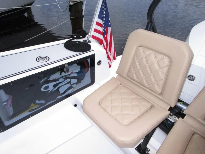 Slide: The Image of Stbd Stern Quarter - 5648610