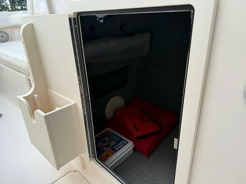 Slide: The Image of 0005344461 - 5648675