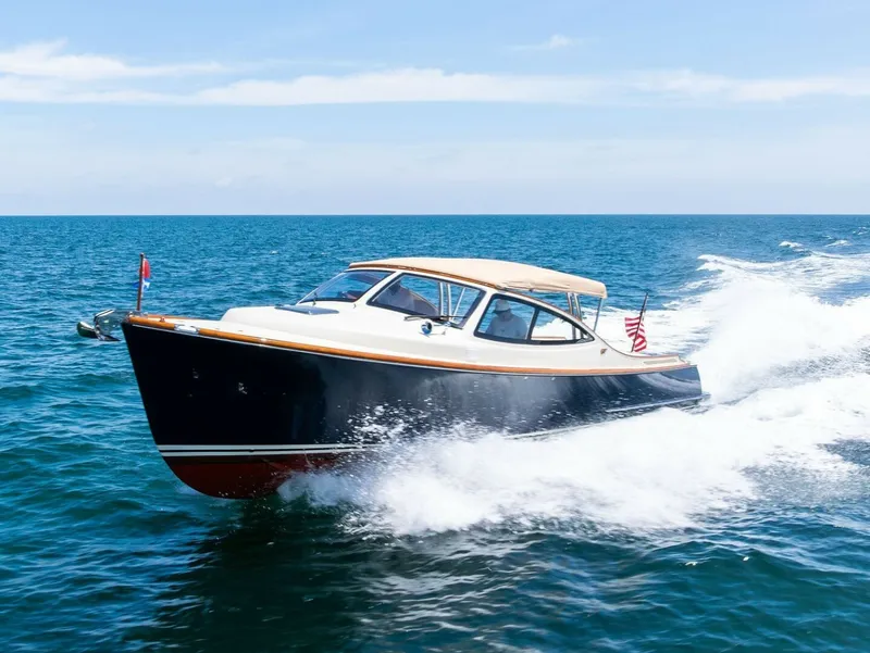 Slide: The Image of Hinckley Talaria 38R Convertible 2008 - 5648714