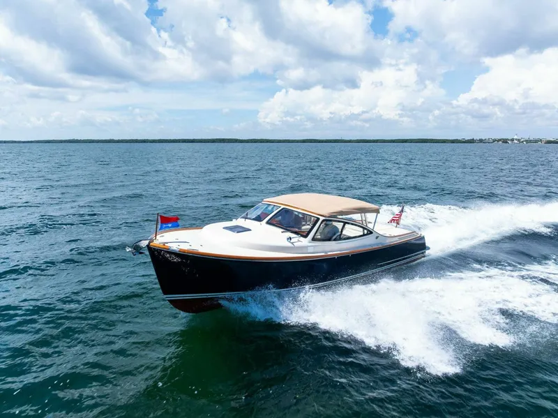 Slide: The Image of Hinckley Talaria 38R Convertible 2008 - 5648723