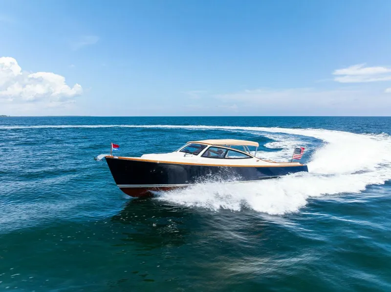 Slide: The Image of Hinckley Talaria 38R Convertible 2008 - 5648724