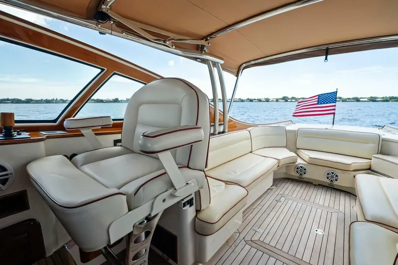 Slide: The Image of Hinckley Talaria 38R Convertible 2008 - 5648743