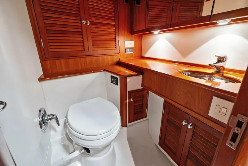 Slide: The Image of Hinckley Talaria 38R Convertible 2008 - 5648761