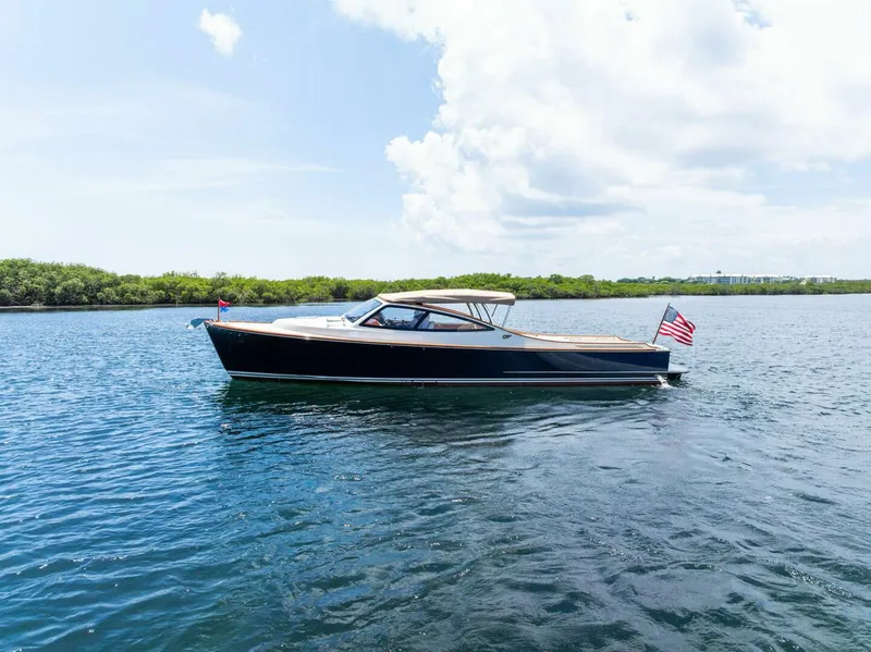 Slide: The Image of Hinckley Talaria 38R Convertible 2008 - 5648726