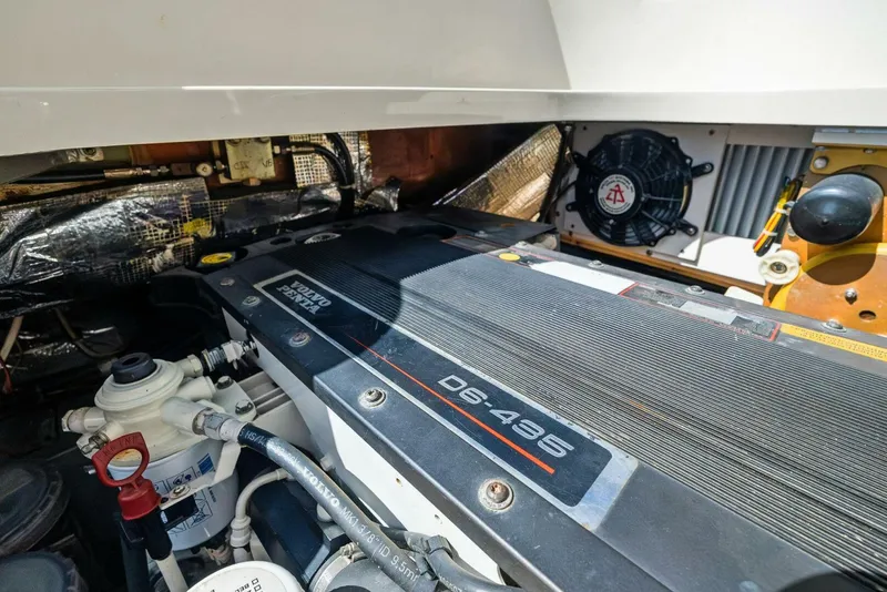 Slide: The Image of Hinckley Talaria 38R Convertible 2008 - 5648766