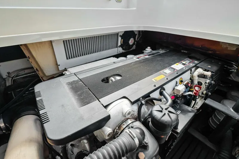 Slide: The Image of Hinckley Talaria 38R Convertible 2008 - 5648768