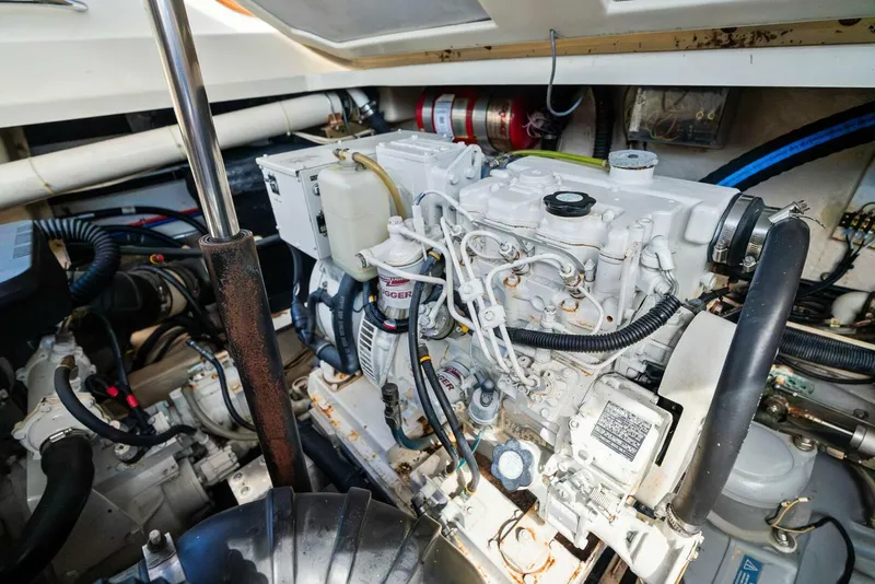 Slide: The Image of Hinckley Talaria 38R Convertible 2008 - 5648769