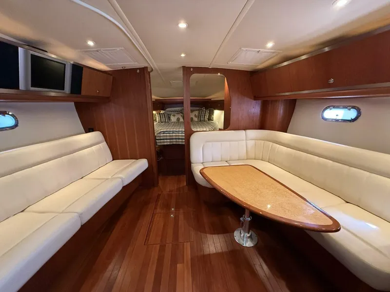 Slide: The Image of Tiara 3600 Sovran 2005 - 5648973