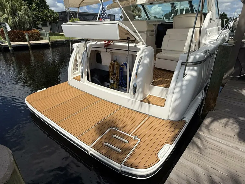 Slide: The Image of Tiara 3600 Sovran 2005 - 5648960