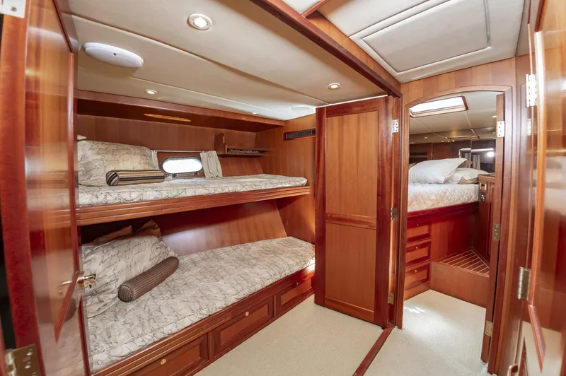 Slide: The Image of 57McKinna145 - 5649021