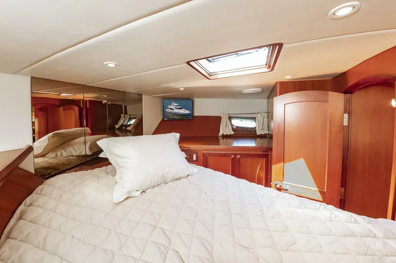 Slide: The Image of 57McKinna153 - 5649029