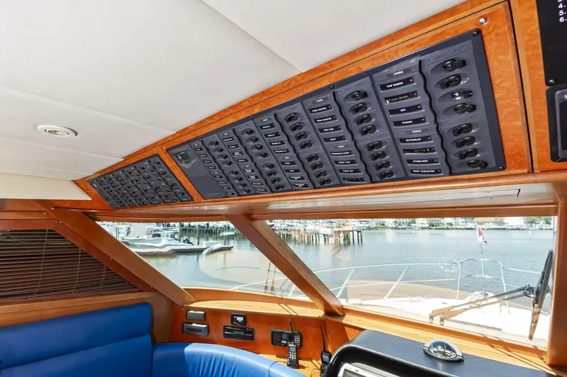 Slide: The Image of 57McKinna136 - 5649054