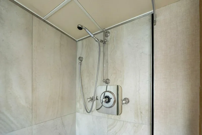 Slide: The Image of Sabre 92 2004 - 5691332