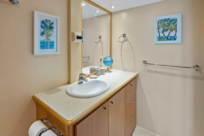 Slide: The Image of Sabre 92 2004 - 5691351