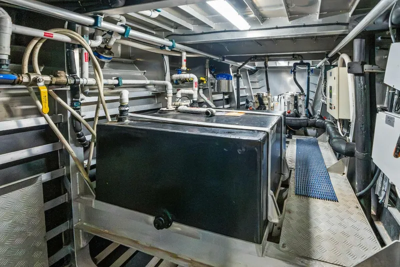 Slide: The Image of Sabre 92 2004 - 5691356