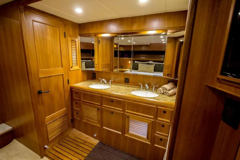 Slide: The Image of Offshore Yachts Pilothouse 2013 - 5649143