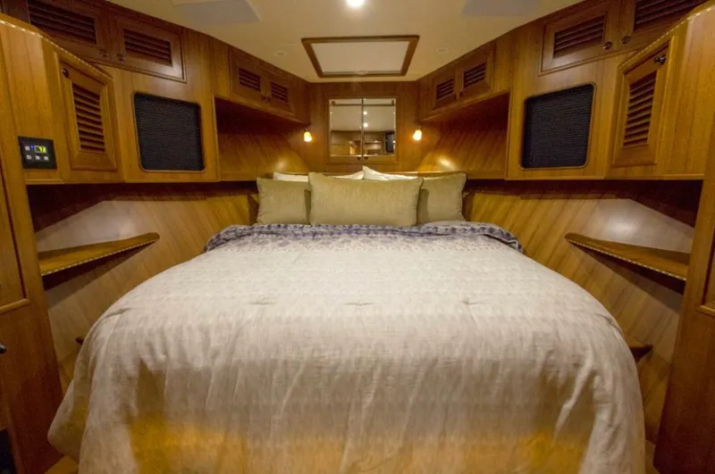 Slide: The Image of Offshore Yachts Pilothouse 2013 - 5649144