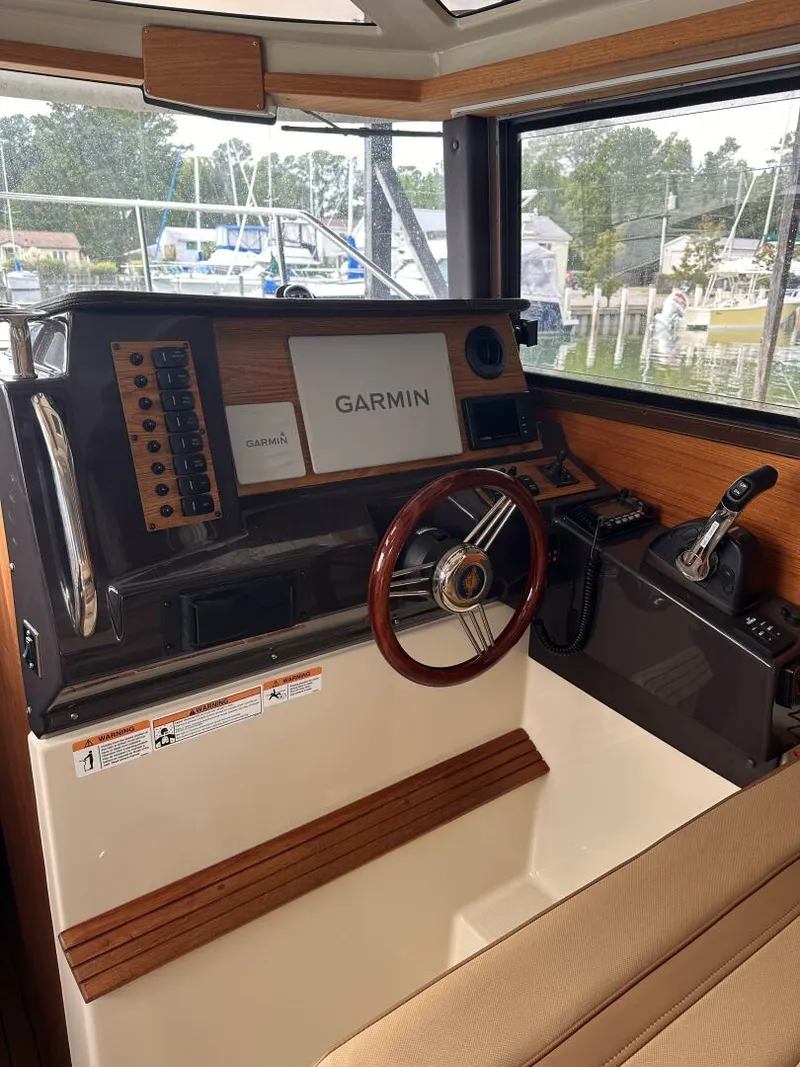 Slide: The Image of Ranger Tug R27 2021 - 5649418