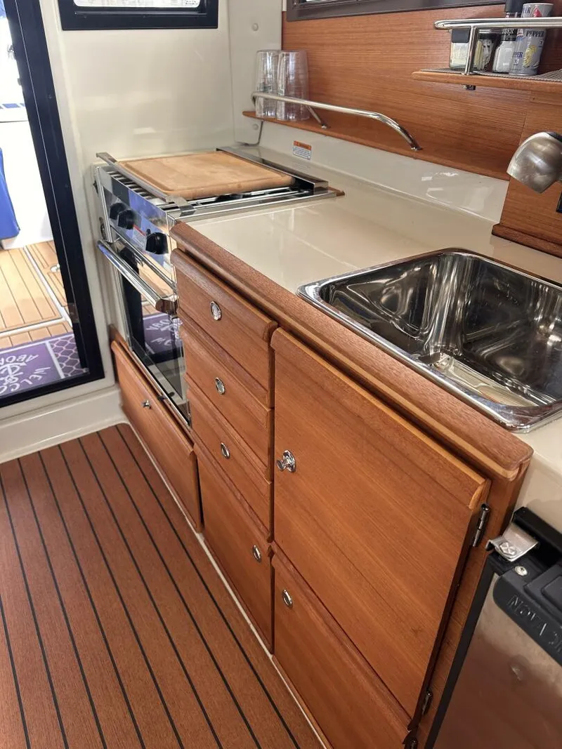 Slide: The Image of Ranger Tug R27 2021 - 5649420