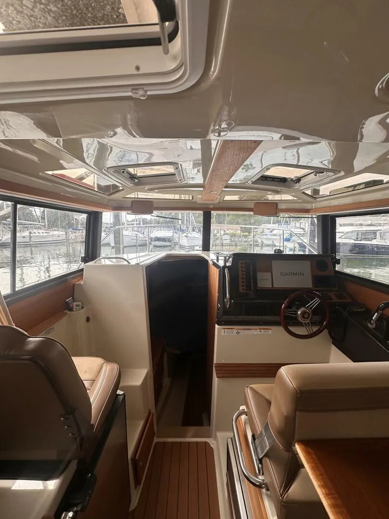 Slide: The Image of Ranger Tug R27 2021 - 5649421