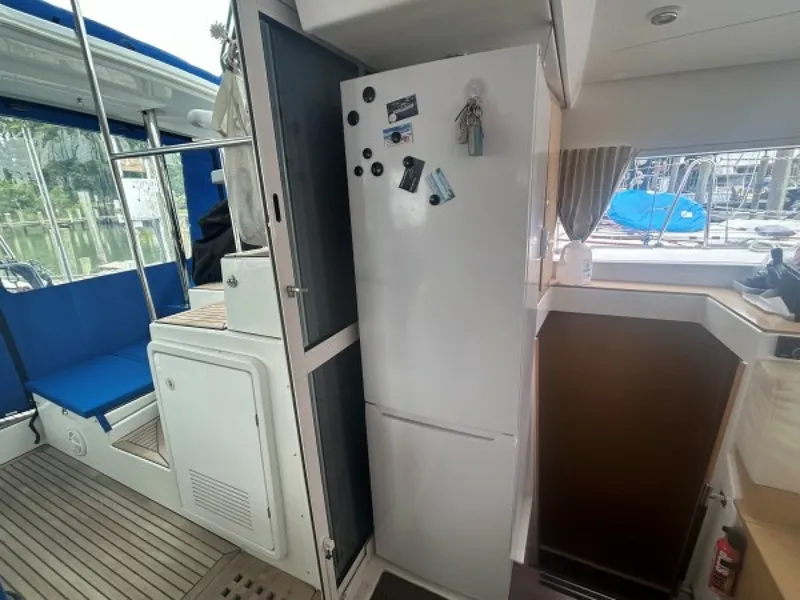 Slide: The Image of Used Sail Catamaran for sale 2011 Lagoon 400 - HALLDIS - 5649472