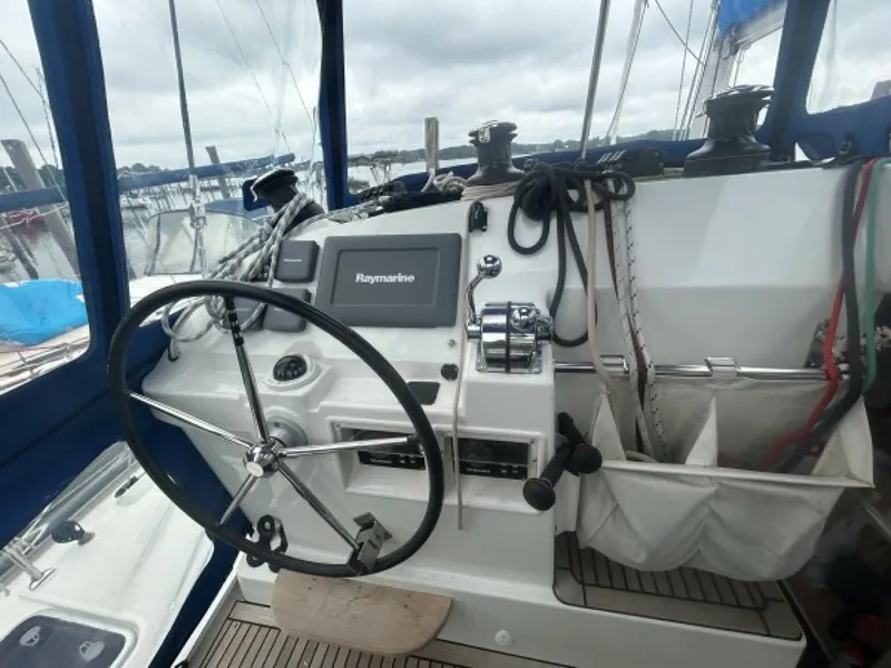 Slide: The Image of Used Sail Catamaran for sale 2011 Lagoon 400 - HALLDIS - 5649459