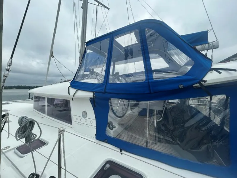 Slide: The Image of Used Sail Catamaran for sale 2011 Lagoon 400 - HALLDIS - 5649492