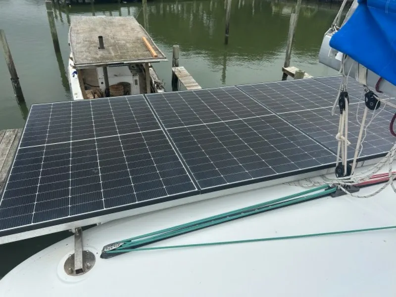 Slide: The Image of Used Sail Catamaran for sale 2011 Lagoon 400 - HALLDIS - 5649486