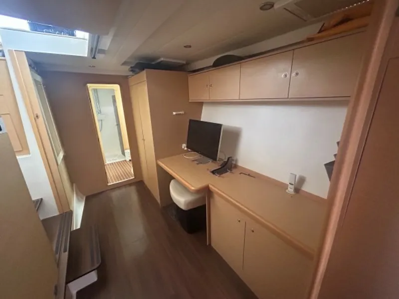 Slide: The Image of Used Sail Catamaran for sale 2011 Lagoon 400 - HALLDIS - 5649467