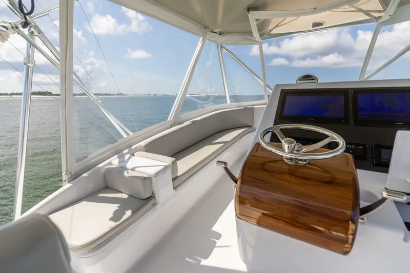 Slide: The Image of 2010 Spencer 57 Convertible- Perra Mala- Helm - 5649961