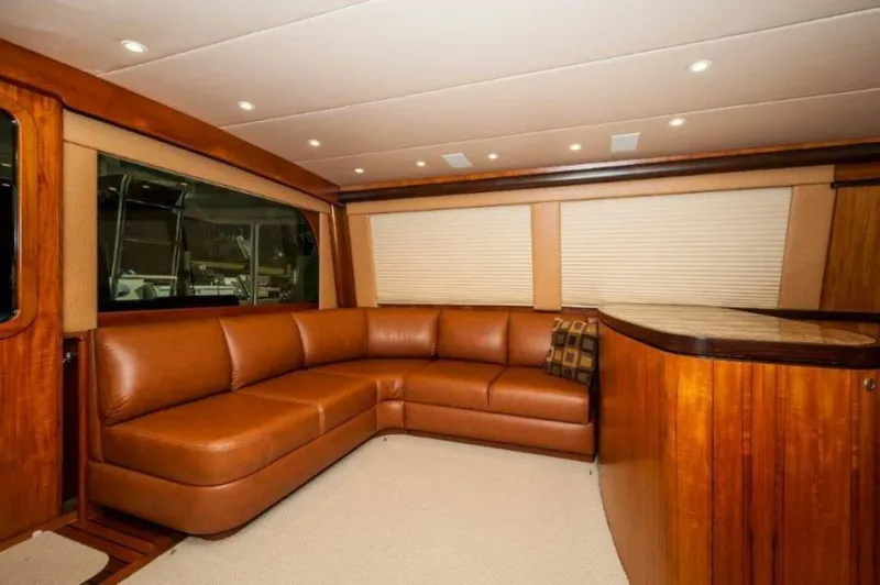 Slide: The Image of 2010 Spencer 57 Convertible- Perra Mala- Salon - 5649888