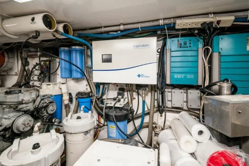 Slide: The Image of 2010 Spencer 57 Convertible- Perra Mala- Engine Room - 5649929