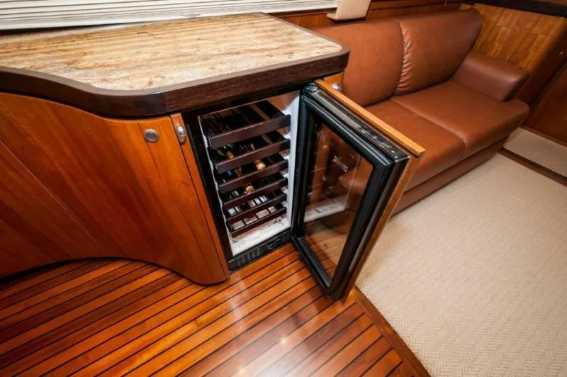 Slide: The Image of 2010 Spencer 57 Convertible- Perra Mala- Salon - 5649892