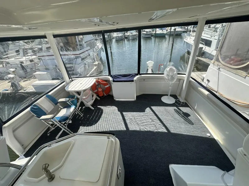 Slide: The Image of Silverton 422 Motor Yacht 1997 - 5784817