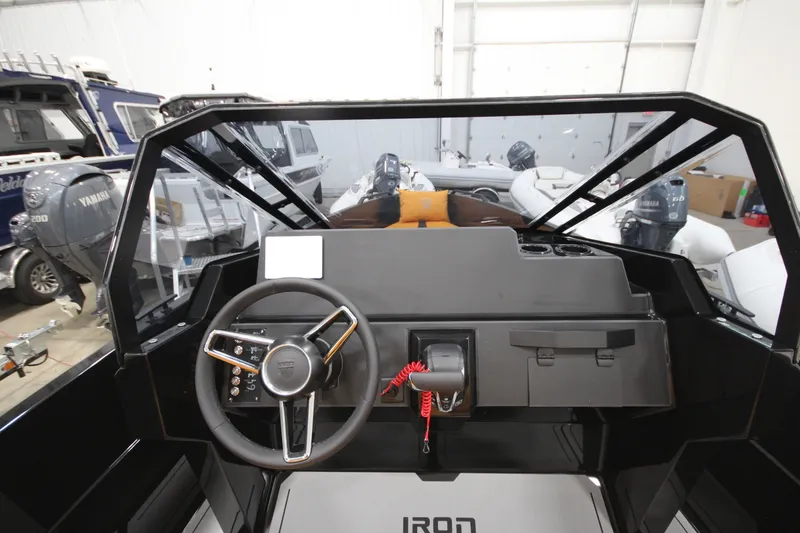 Slide: The Image of Iron 767 T-Top 2026 - 6023063