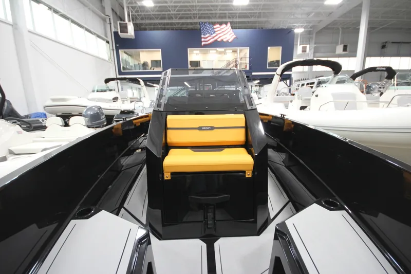 Slide: The Image of Iron 767 T-Top 2026 - 6023066