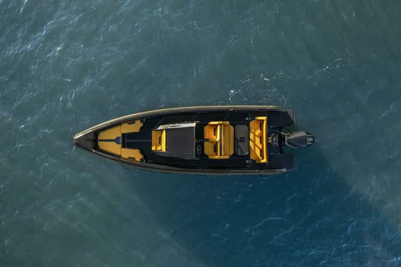 Slide: The Image of Iron 767 T-Top 2026 - 5650160