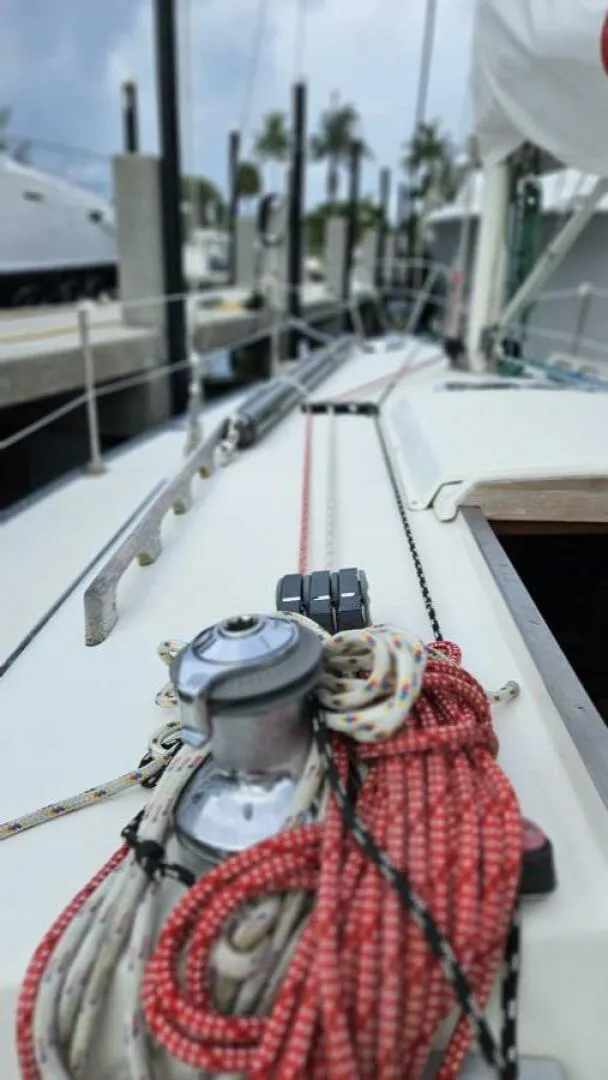 Slide: The Image of Peterson 34 1977 - 5660735