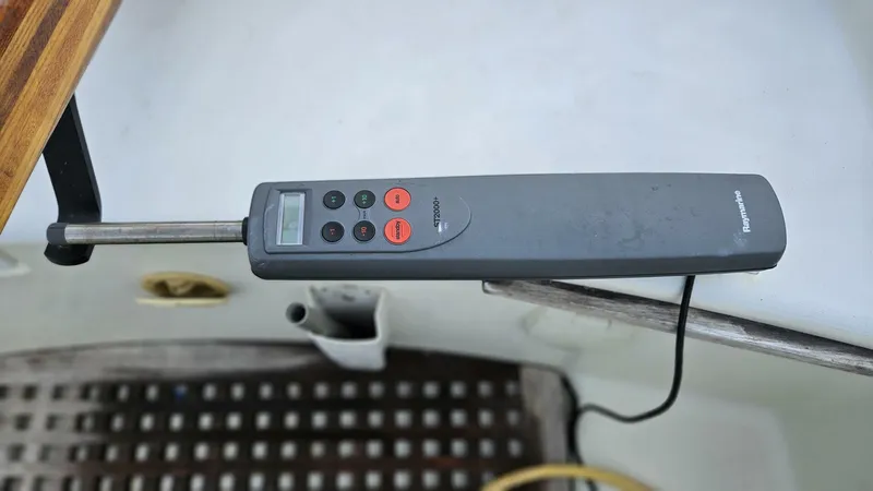 Slide: The Image of Peterson 34 1977 - 5660741