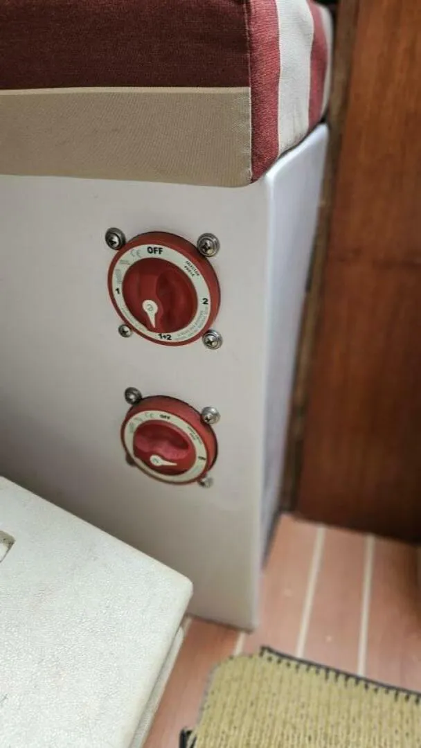 Slide: The Image of Peterson 34 1977 - 5660714