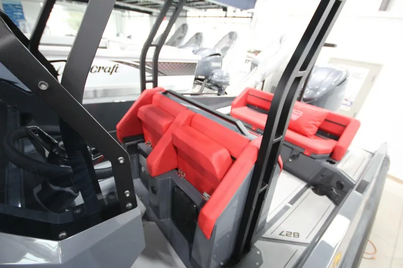 Slide: The Image of Iron 827 T-Top 2026 - 5983413