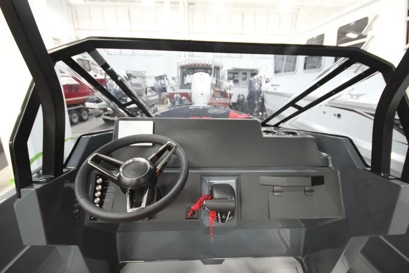 Slide: The Image of Iron 827 T-Top 2026 - 5983415