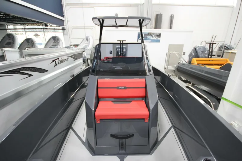 Slide: The Image of Iron 827 T-Top 2026 - 5983417