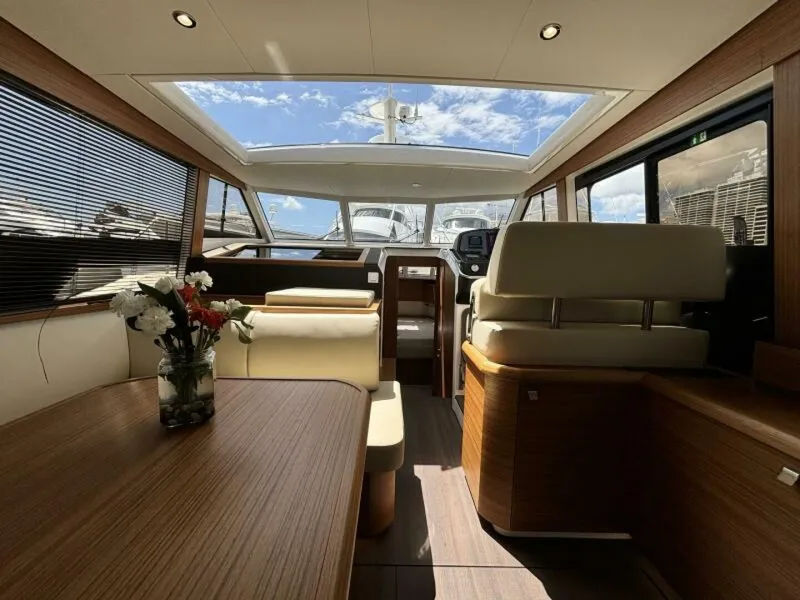 Slide: The Image of Greenline 40 Hybrid 2026 - 5650753