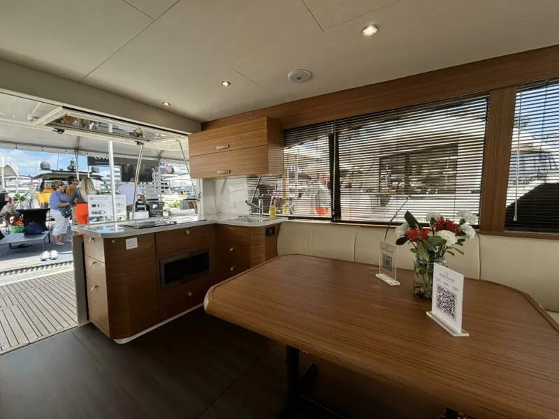 Slide: The Image of Greenline 40 Hybrid 2026 - 5650737