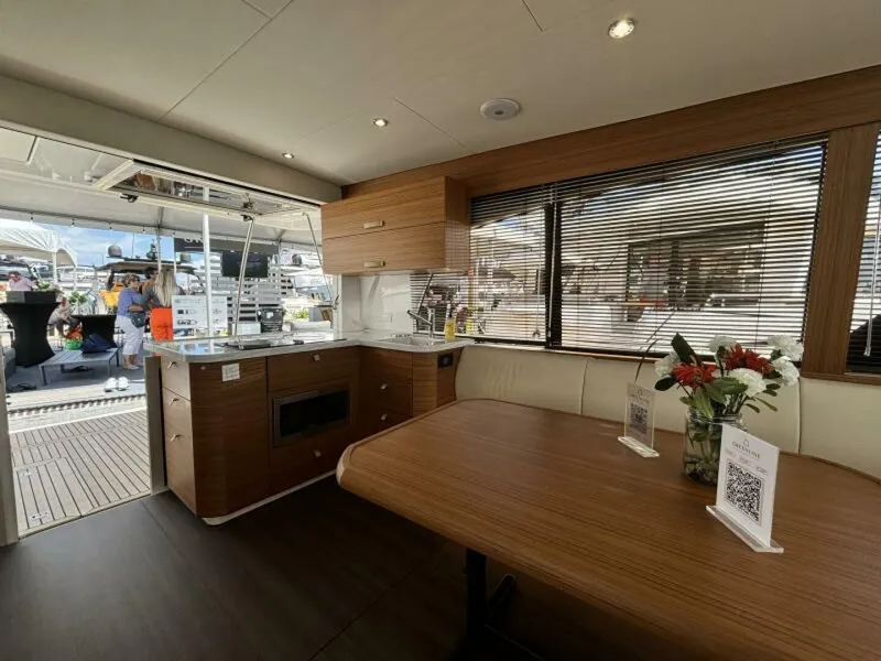 Slide: The Image of Greenline 40 Hybrid 2026 - 5650738