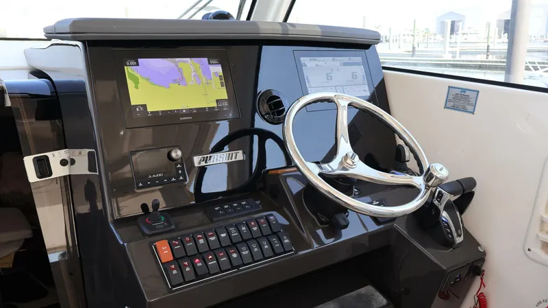 Slide: The Image of Pursuit OS 355 2023 - 5650821