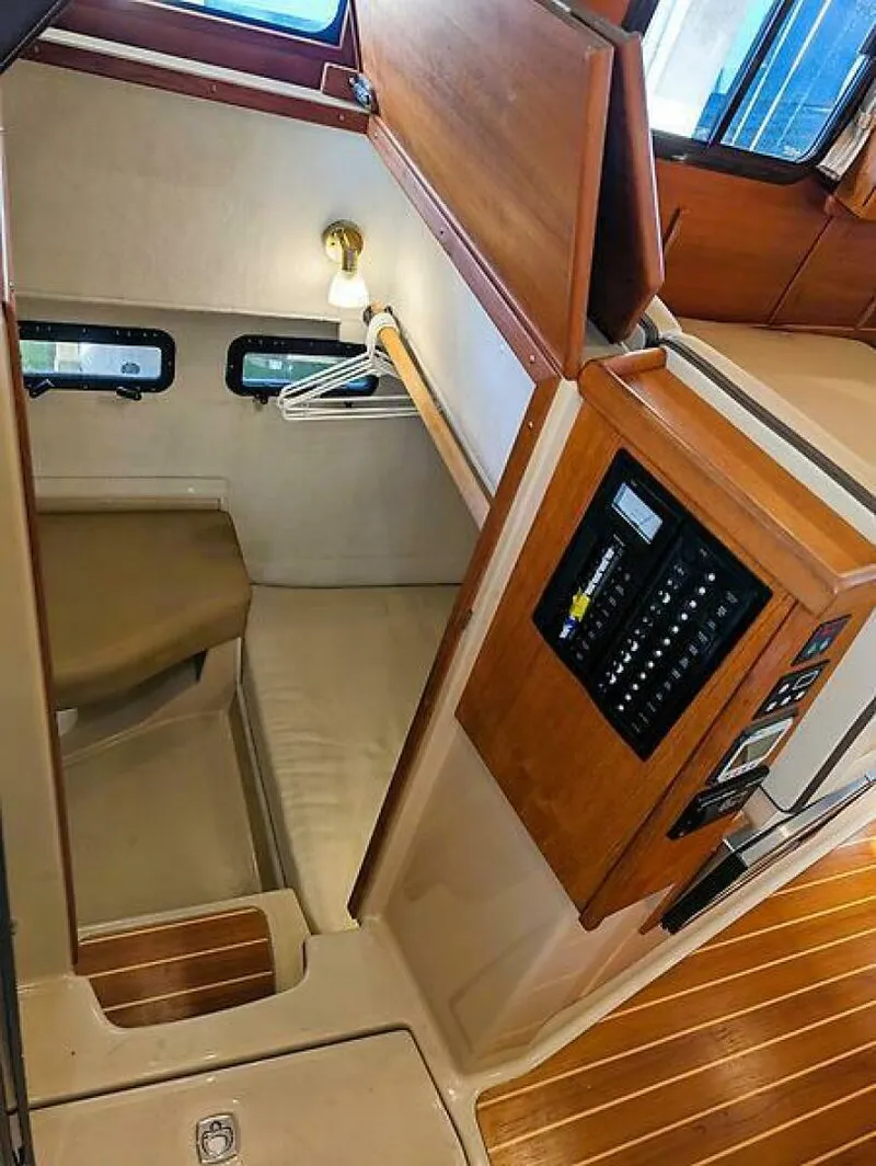 Slide: The Image of Ranger Tug 31 2018 - 5651148