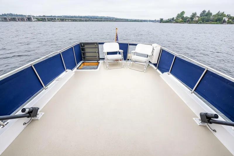 Slide: The Image of CHB Pilothouse 1983 - 5651331